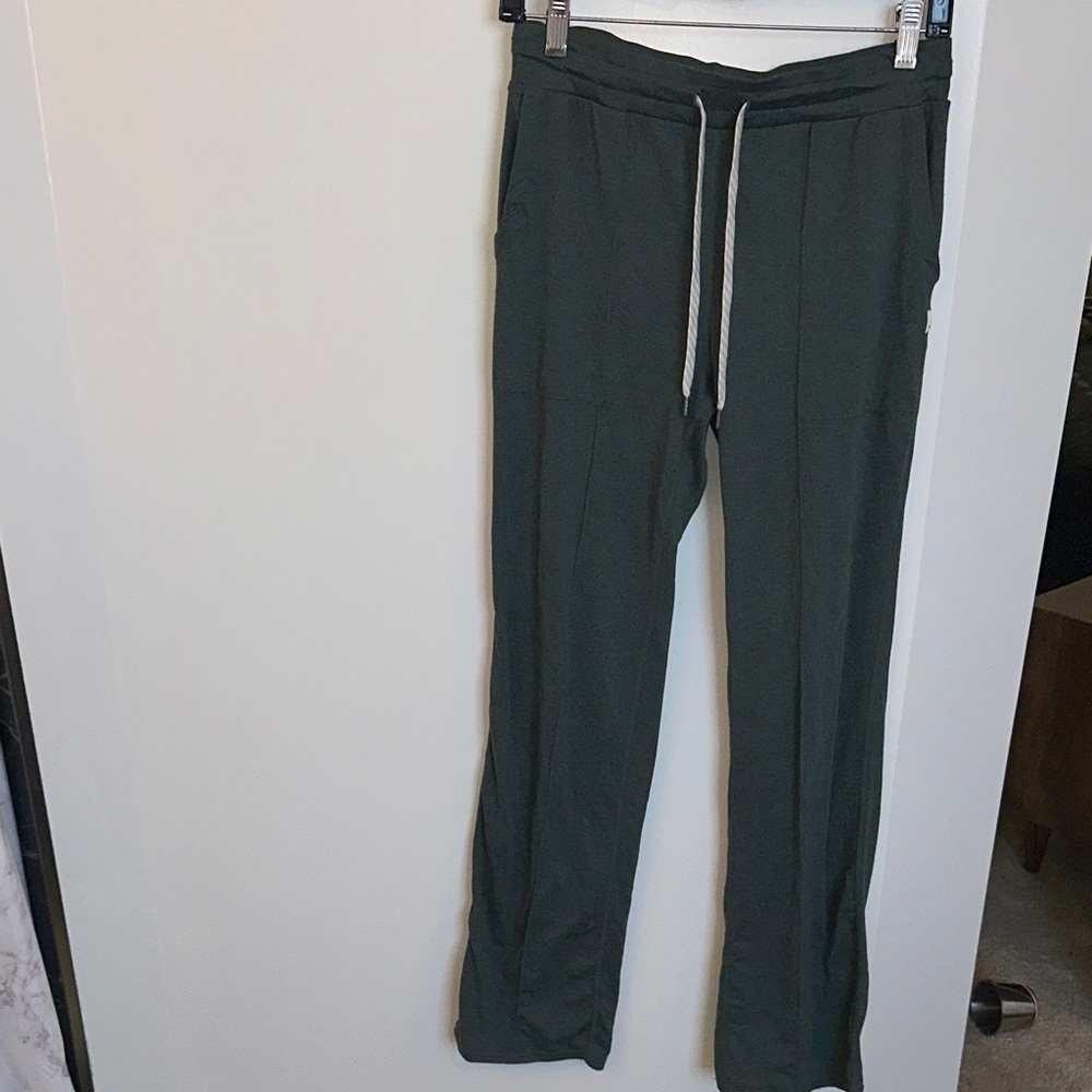 Vuori Women's Green Track Pants